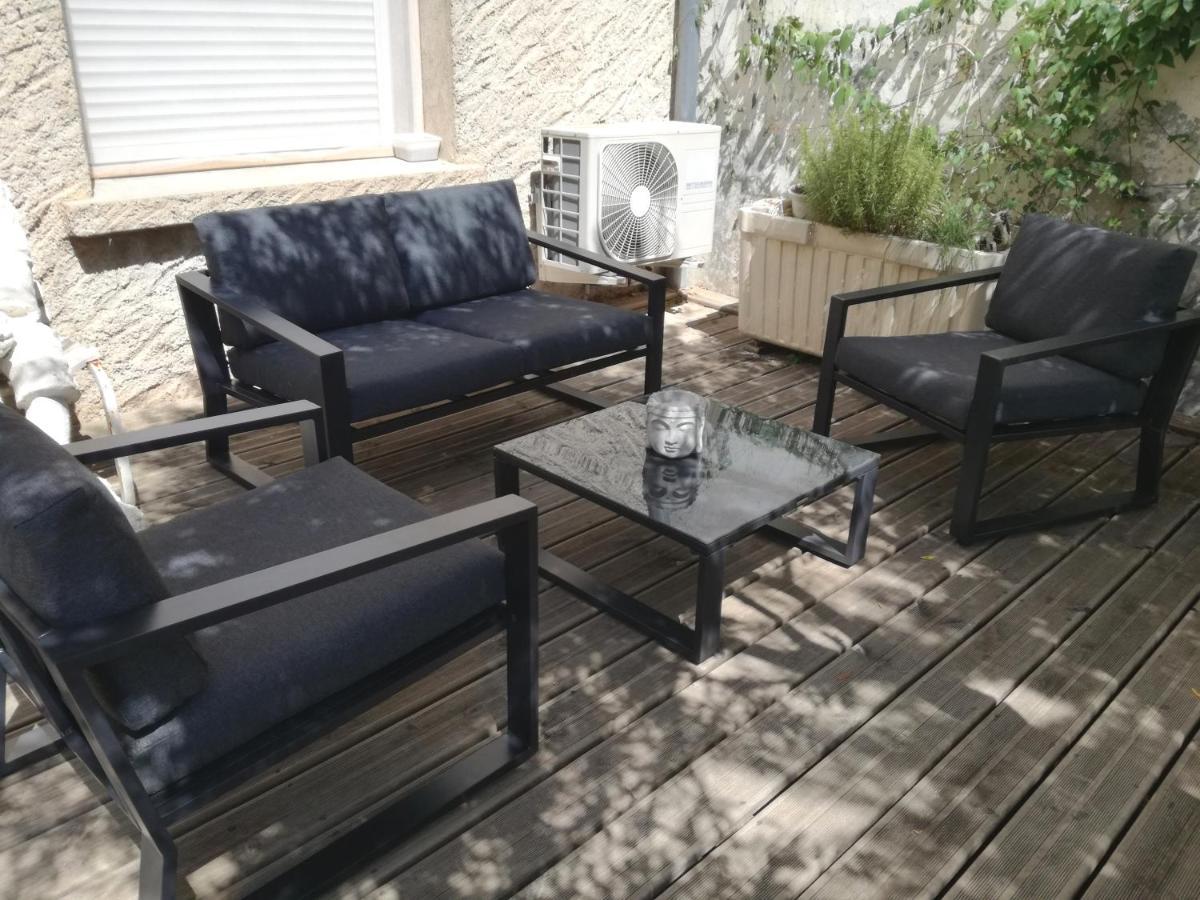 La Pause Sous Le Pin B&B Chambres D'Hotes Capestang Bagian luar foto