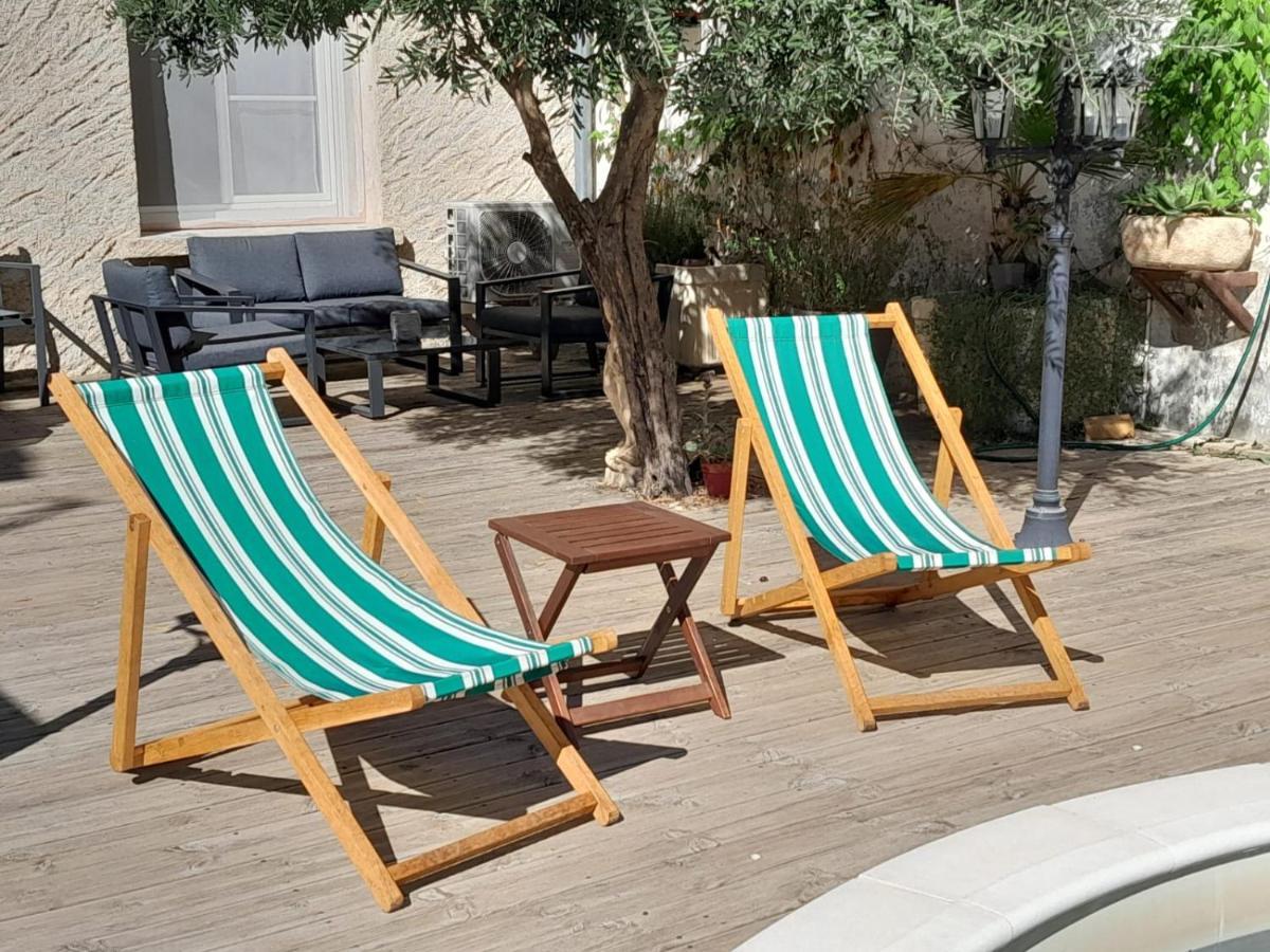 La Pause Sous Le Pin B&B Chambres D'Hotes Capestang Bagian luar foto