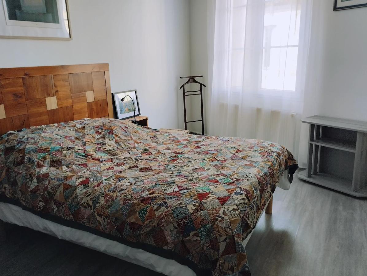 La Pause Sous Le Pin B&B Chambres D'Hotes Capestang Bagian luar foto