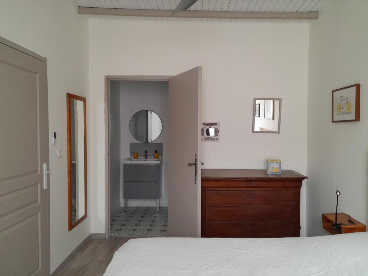 La Pause Sous Le Pin B&B Chambres D'Hotes Capestang Bagian luar foto