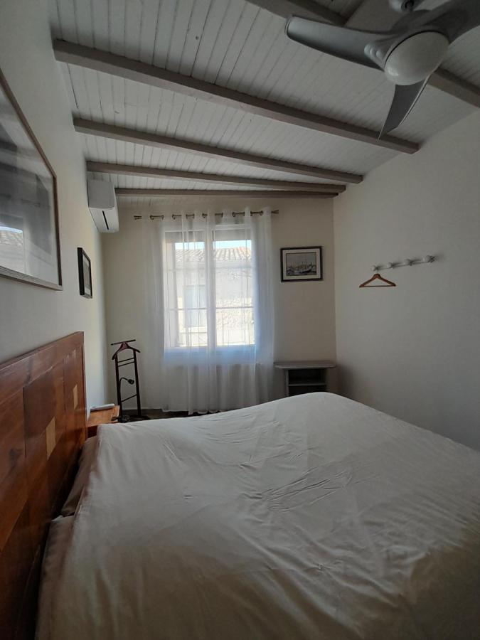 La Pause Sous Le Pin B&B Chambres D'Hotes Capestang Bagian luar foto